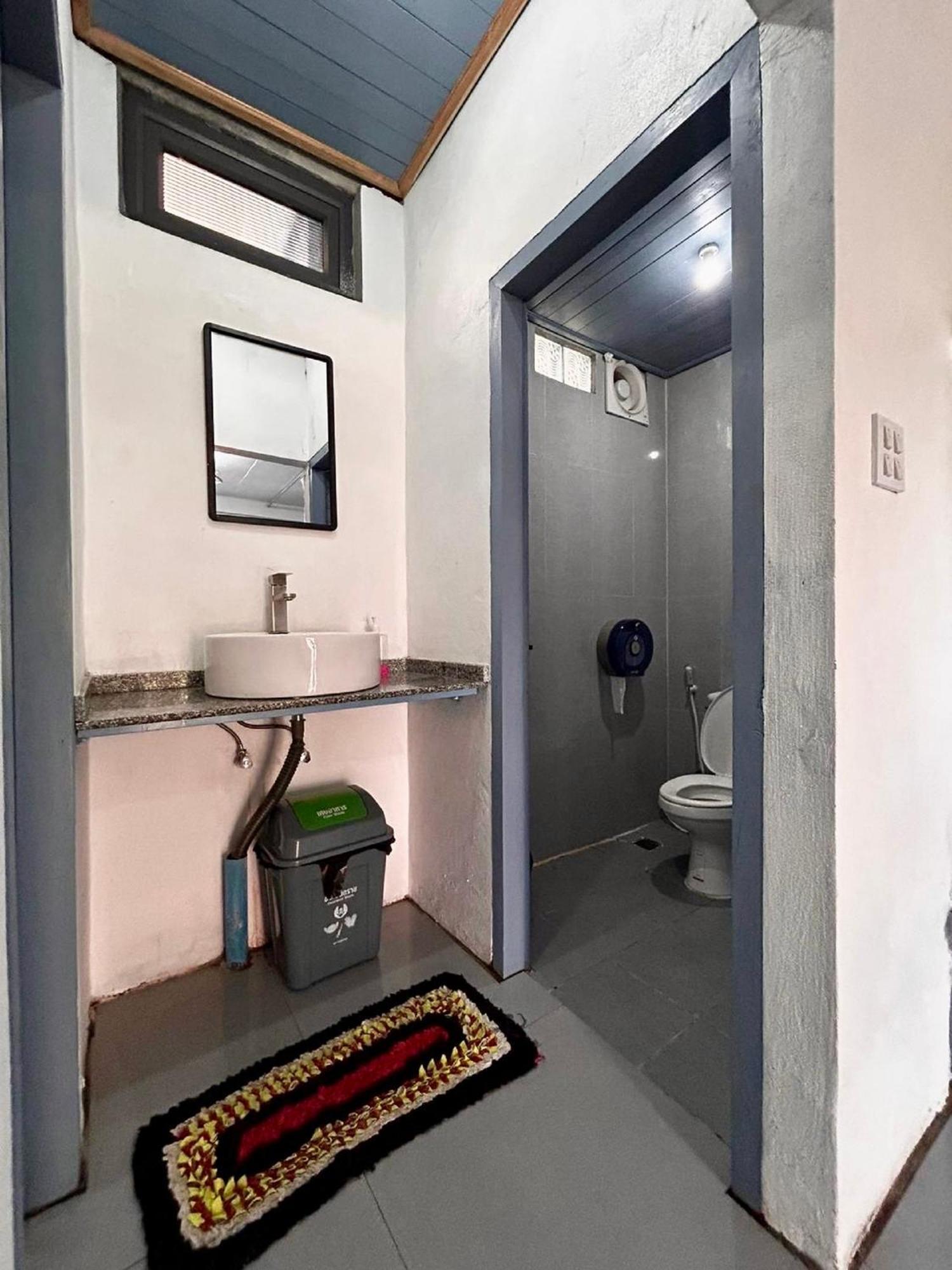 Sunrise Riverside Pool Hostel Λουάνγκ Πραμπάνγκ Εξωτερικό φωτογραφία